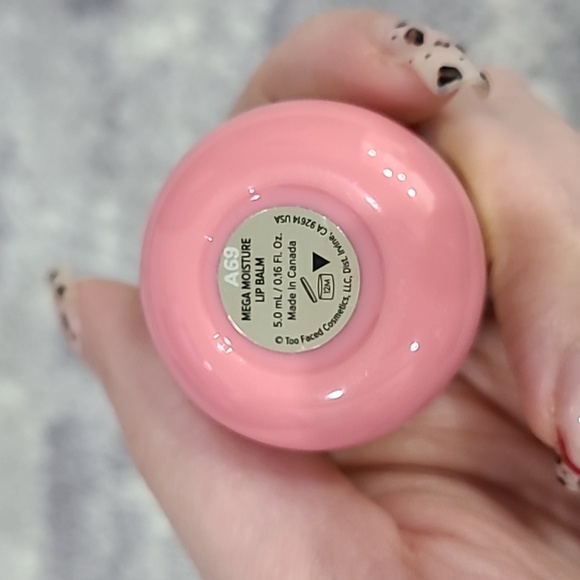 Too Faced Sex on the Beach Deluxe Lipstick/Balm Set - Picture 7 of 8